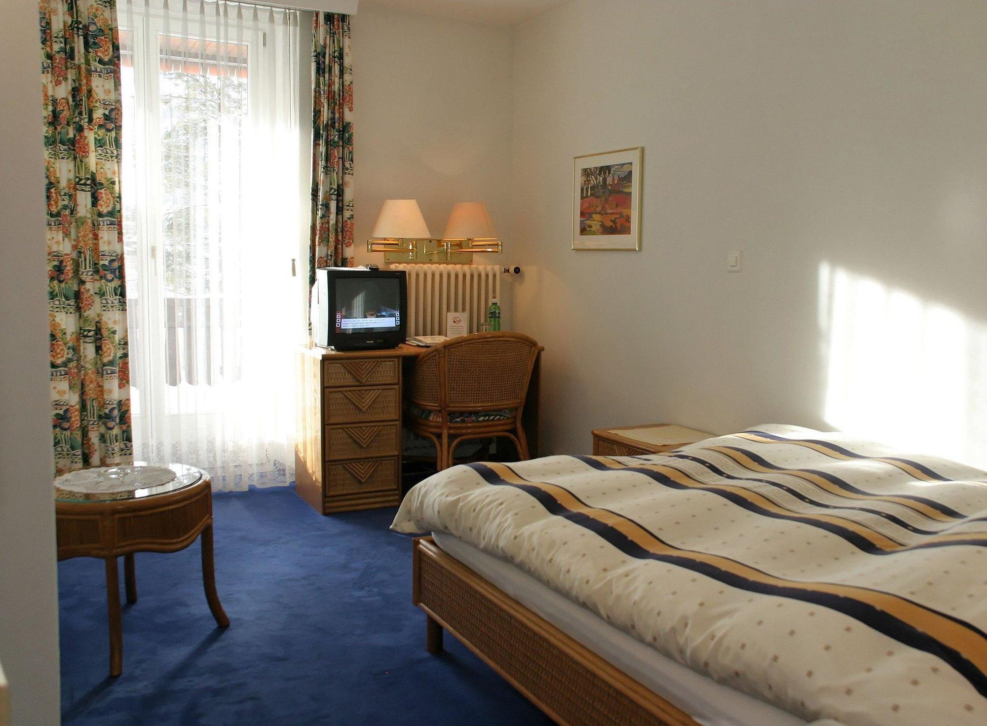 Casanna Hotel Davos City Center Екстер'єр фото