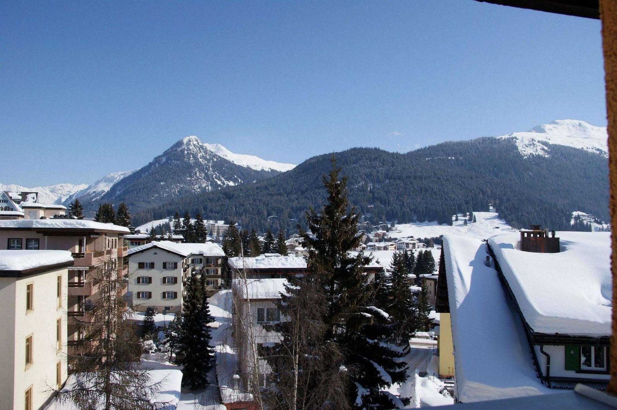 Casanna Hotel Davos City Center Екстер'єр фото